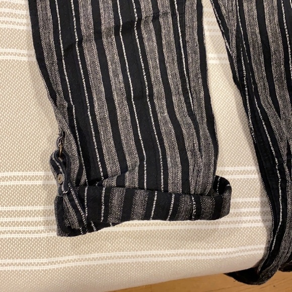 Hurley Striped Linen Blend Roll Up Beach Pants - Picture 12 of 14